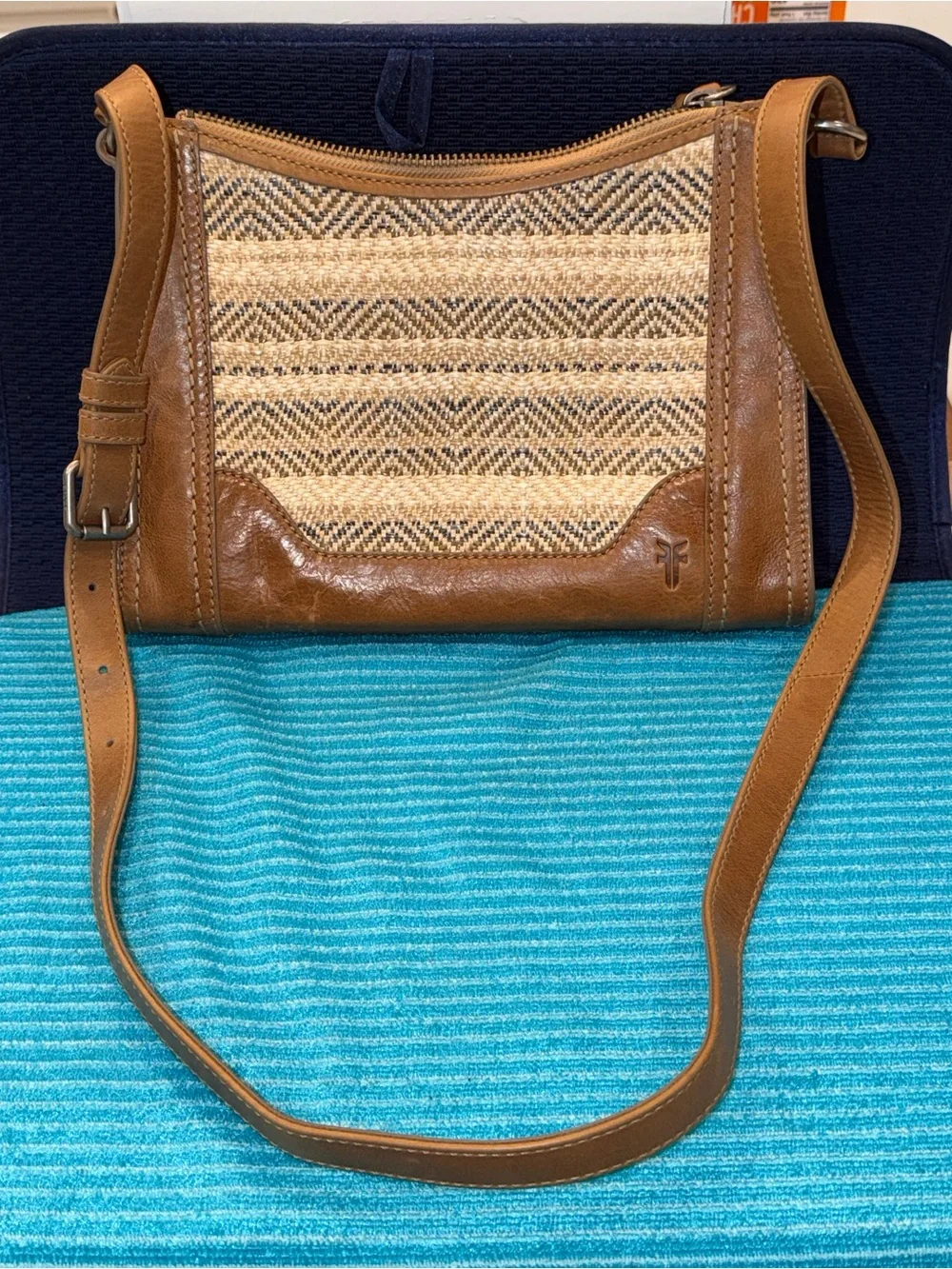 Brand New with Tags (NWT) Frye Melissa Straw Zip Crossbody – Beige